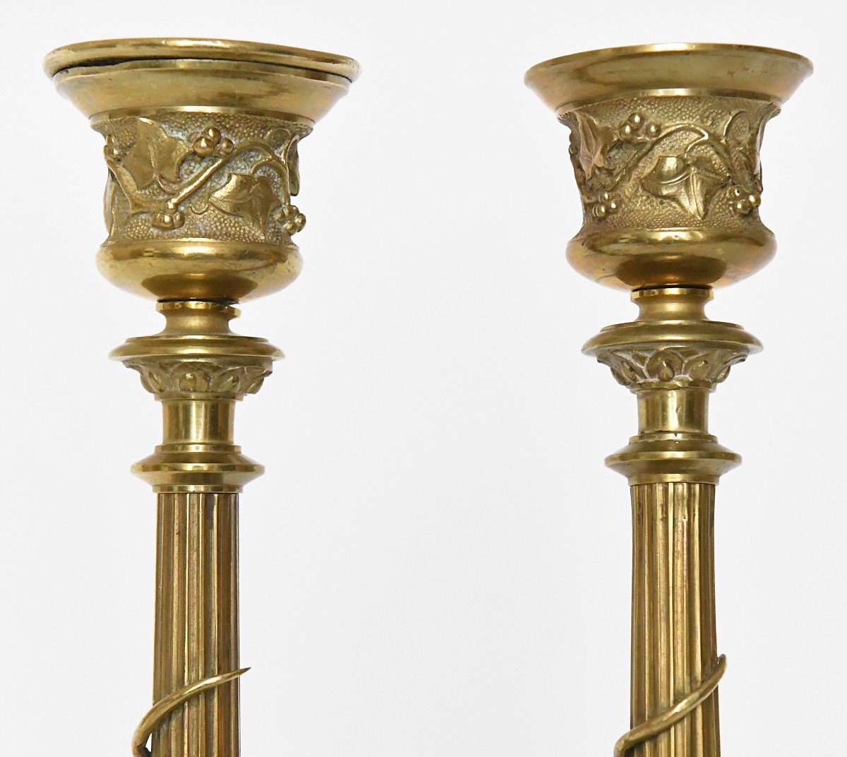 Pair Of Gilded Bronze Candlesticks Decorated With Lizards-photo-2