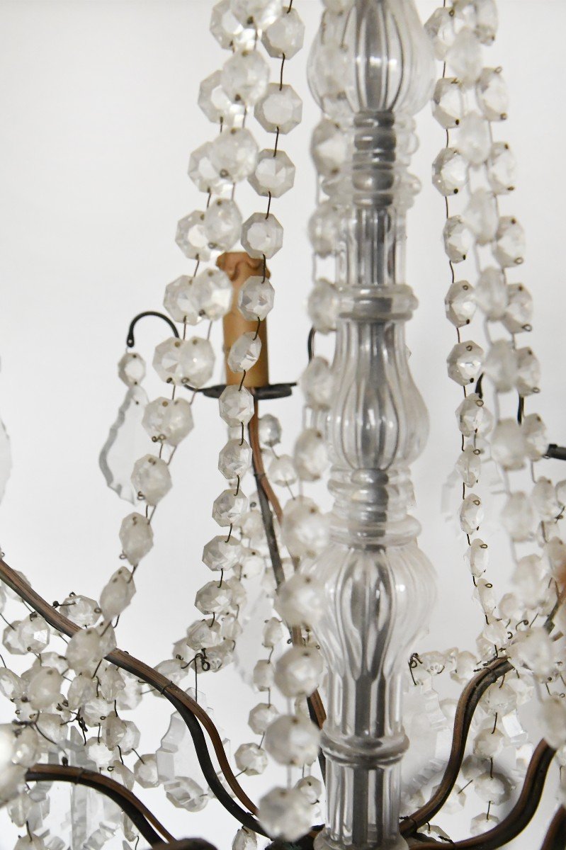 Eight-light Chandelier Decorated With Glass Pendants And Tassels-photo-1