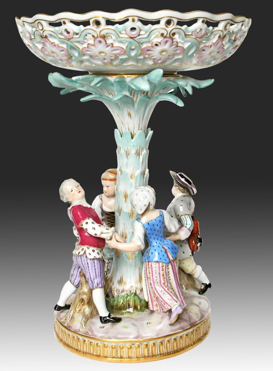 Centre de table en porcelaine de Meissen , Modèle 2728 