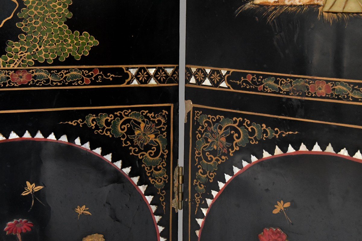 Chinese Four-leaf Screen In Lacquered Wood With Hard Stone Marquetry Decoration -photo-1