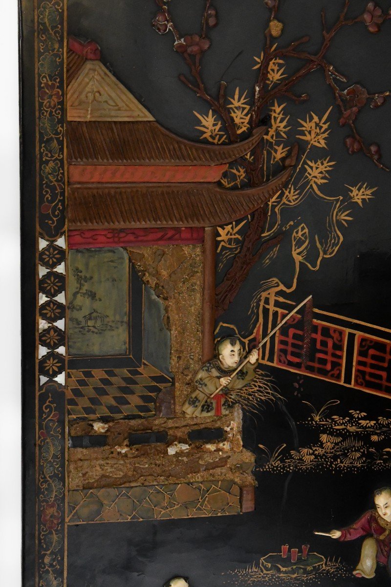 Chinese Four-leaf Screen In Lacquered Wood With Hard Stone Marquetry Decoration -photo-3