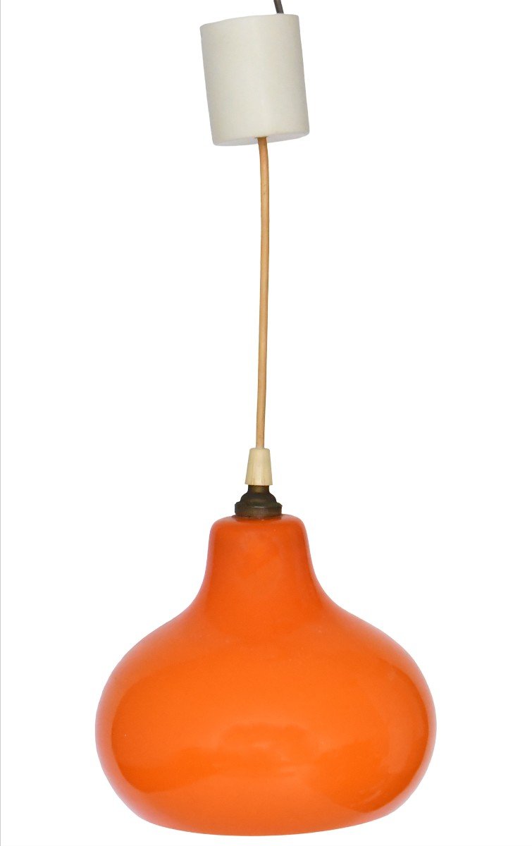 Suspension en opaline orange des années 1960