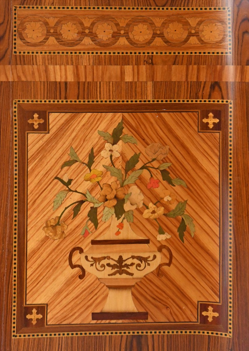 Transition Style Chest Of Drawers In Marquetry With Trophy Decoration Of Musical Instruments-photo-4