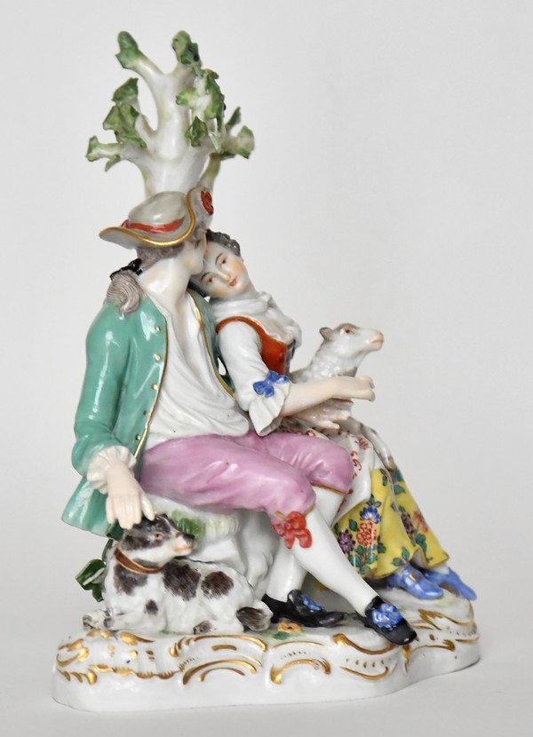 Meissen Porcelain Group Representing A Loving Couple Under A Tree, Model D19-photo-1