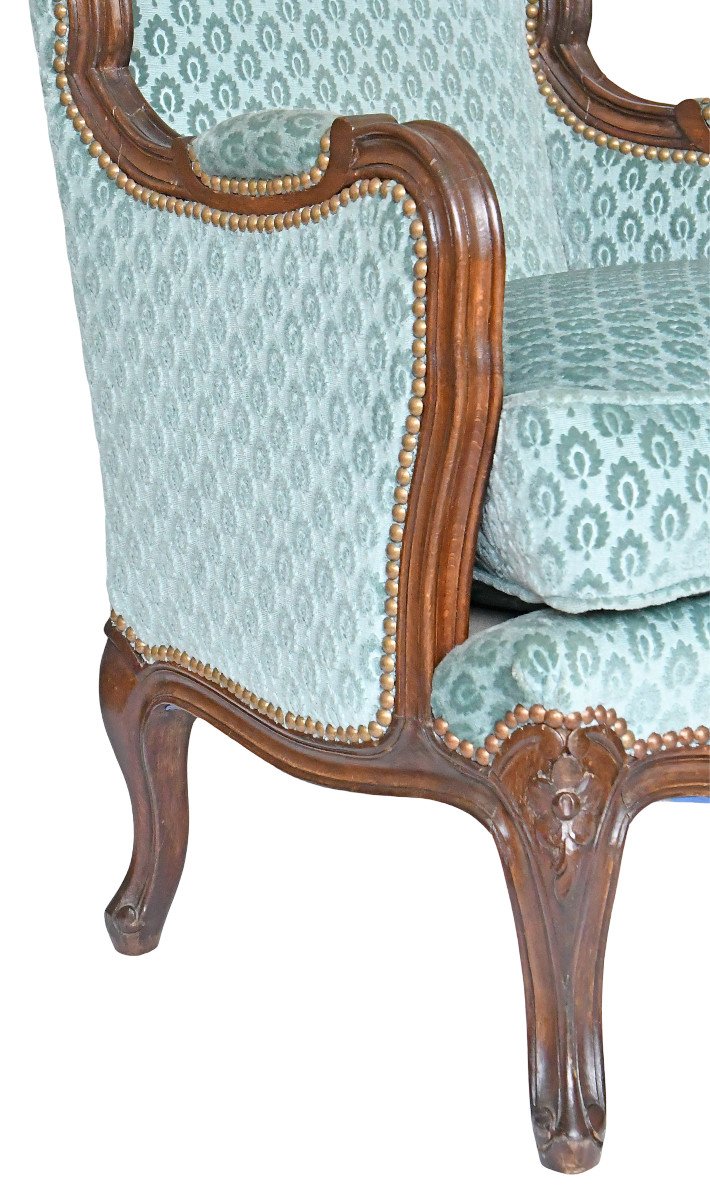 Paire de fauteuils bergères à oreilles de style Louis XV à cinq pieds-photo-2