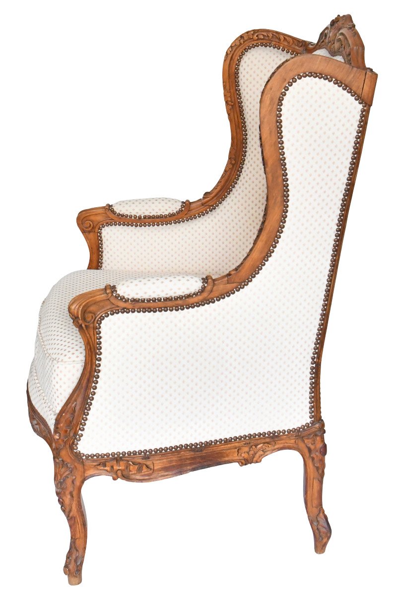 Fauteuil bergère à oreilles de style Louis XV en bois richement sculpté-photo-4