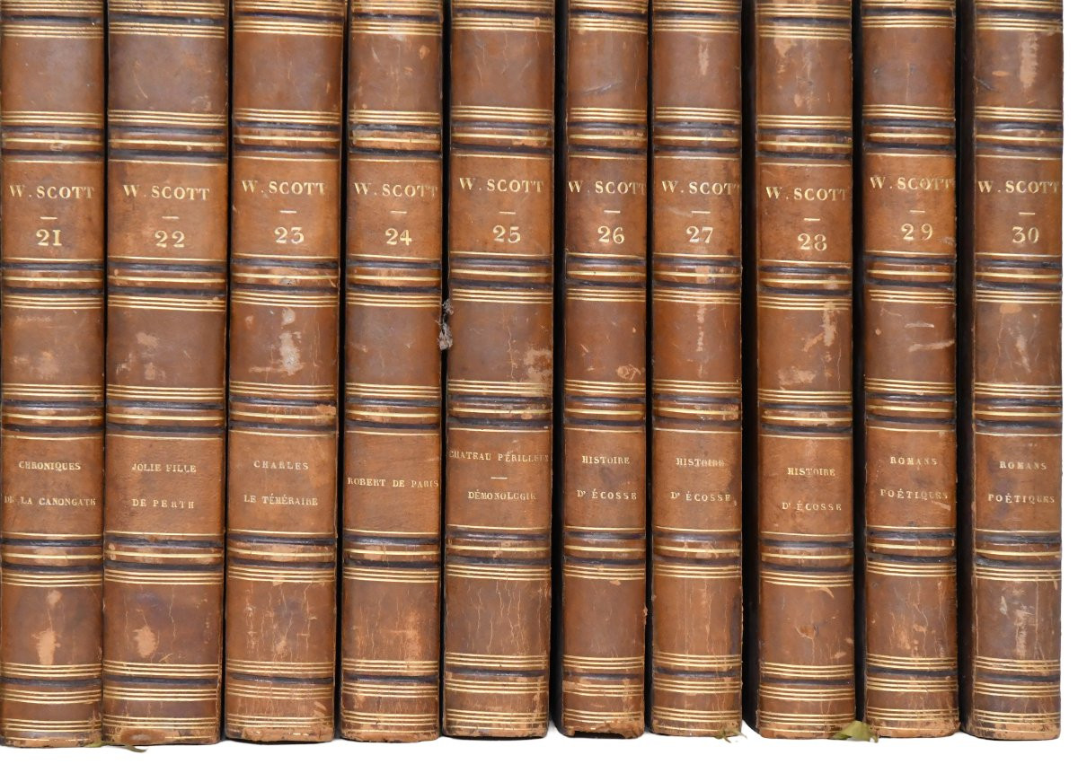 Collection livres de Walter Scott, Édition Furne et Charles Gosselin 1839, 30 volumes In-8-photo-1