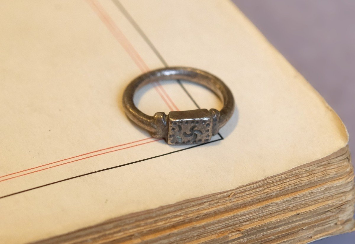 Roman Period Silver Ring With Swastika Cross 