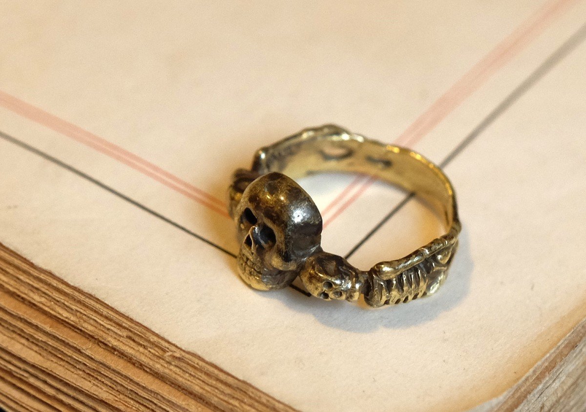 Bague d'époque Victorienne Avec Un Memento Mori -photo-3