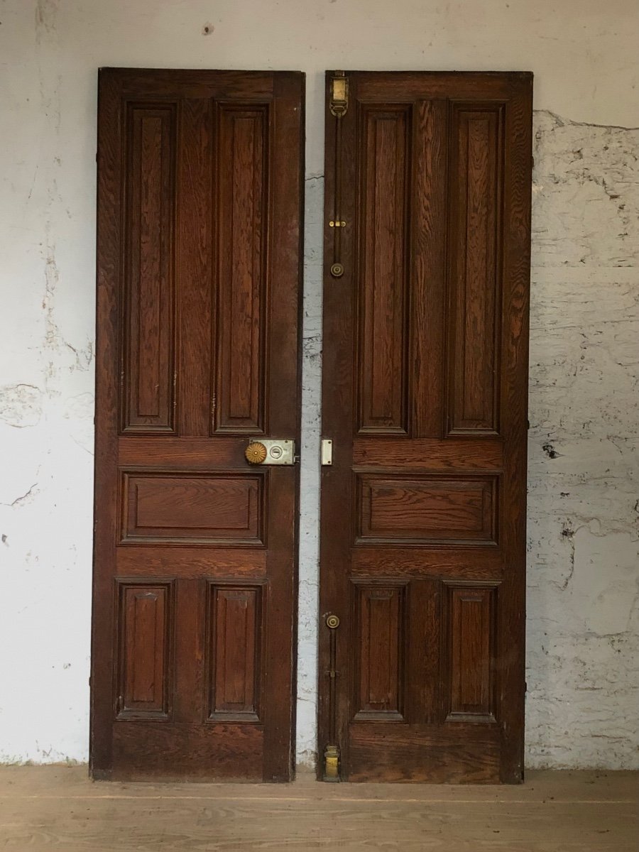 Double Doors And Oak Woodwork-photo-3