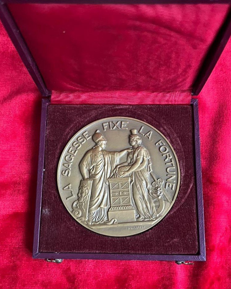 Medal-photo-3