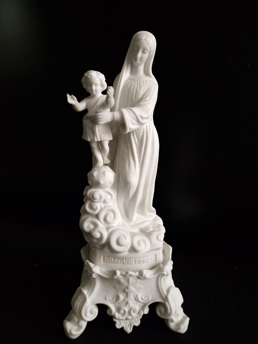 Figurine En Biscuit De Porcelaine Du XIXe Siècle « Notre-dame Des Victoires » Vierge Marie Et L