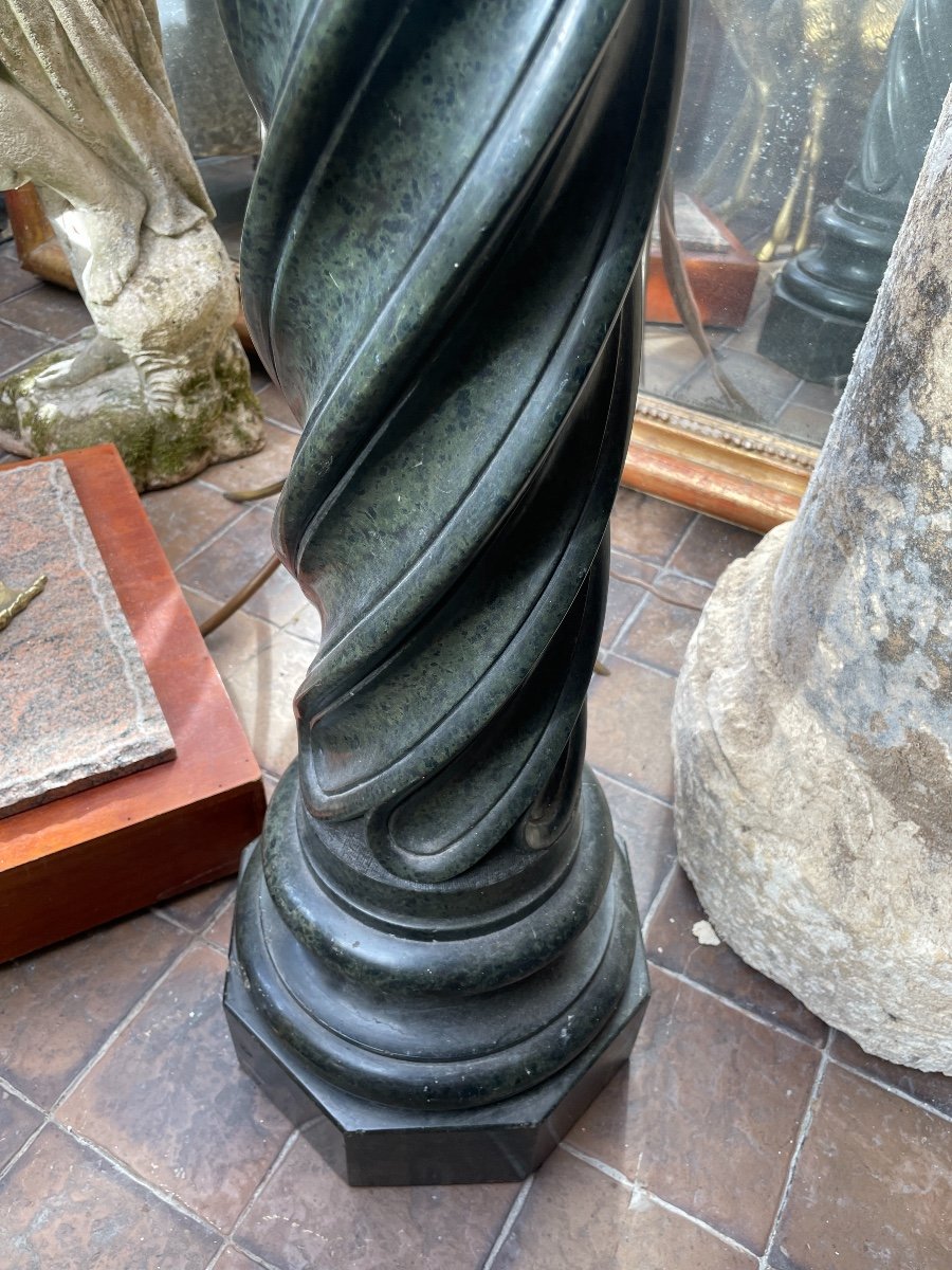 Serpentine Column.-photo-4