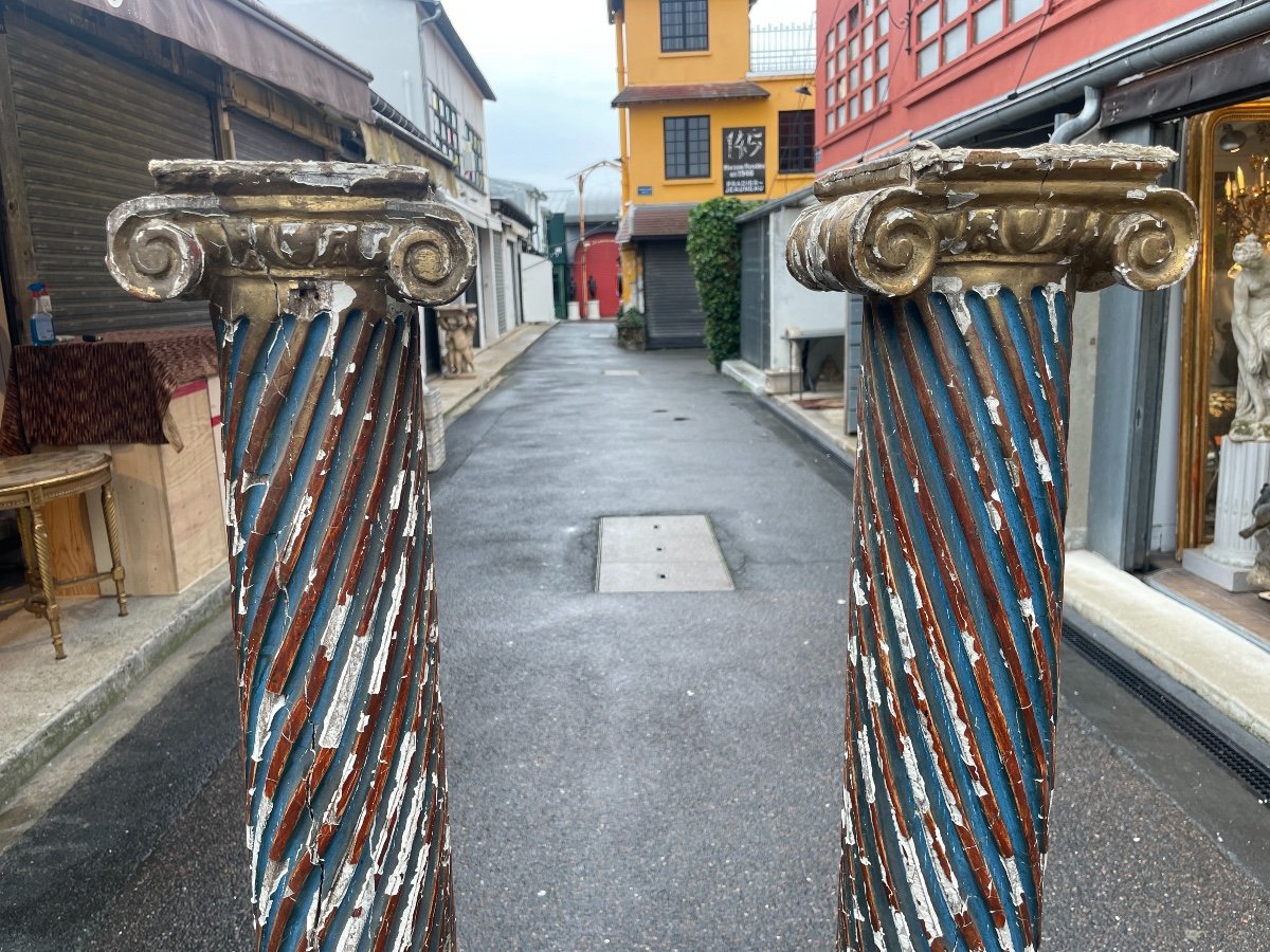 Paire De Colonnes Du XVIIIème Siècle En Bois Sculpté Et Doré à Rechampi Bleu. -photo-4