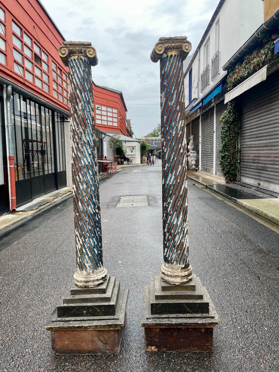 Paire De Colonnes Du XVIIIème Siècle En Bois Sculpté Et Doré à Rechampi Bleu. -photo-7