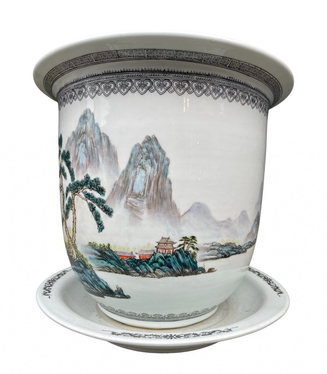 China - Important Pot And Its Saucer In Polychrome Porcelain, 20th Century.-photo-5