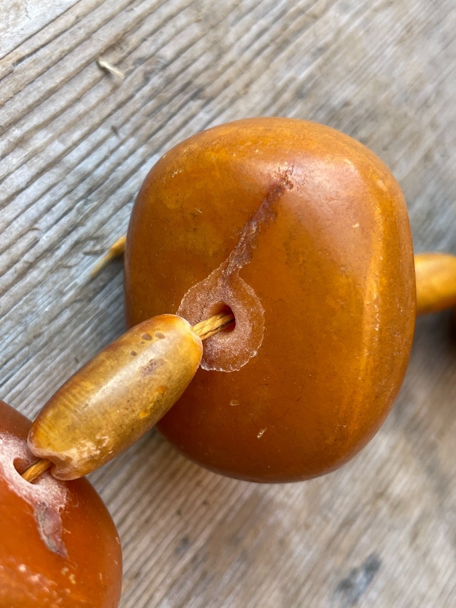 Important Berber Wedding Necklace In Amber, Pearl 4 Cm In Diameter.-photo-4