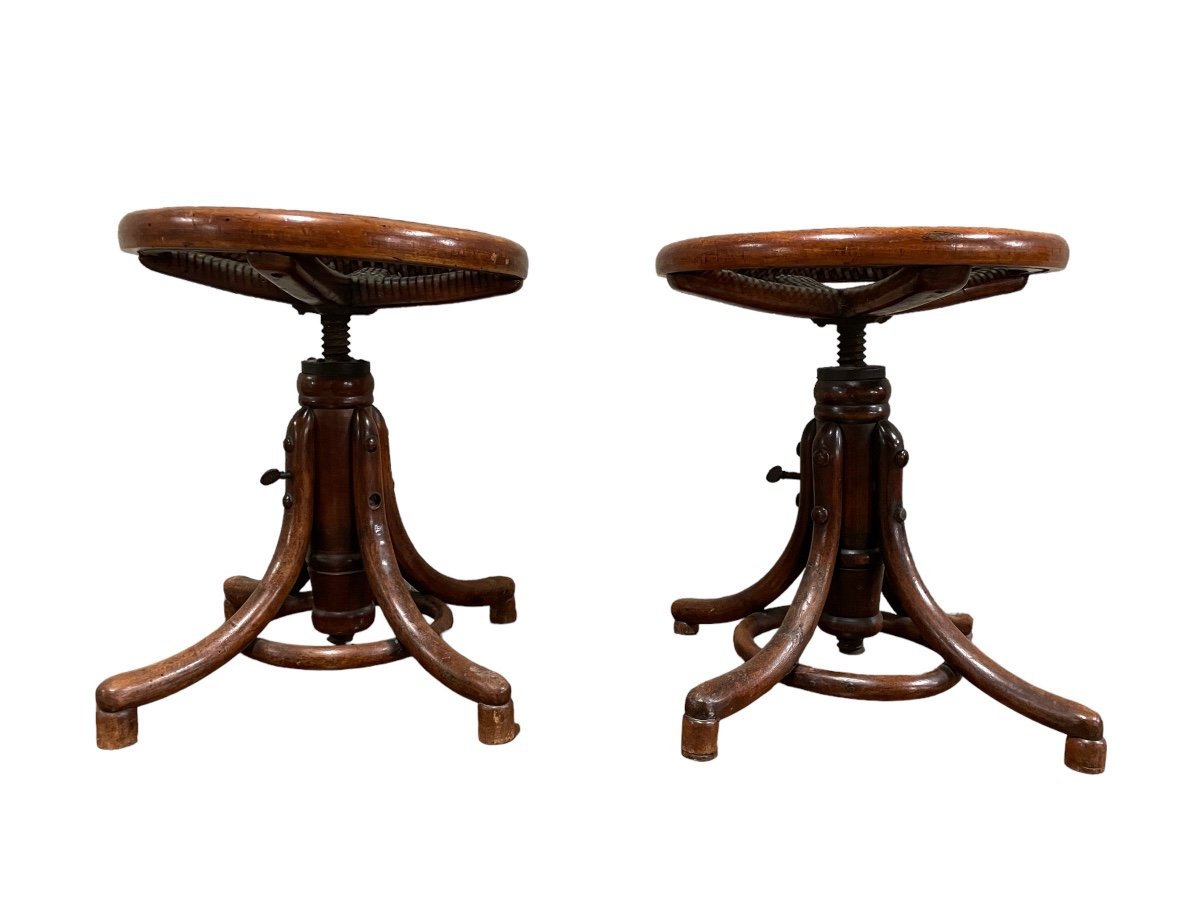 Pair Of Piano Screw Stools In The Taste Of Thonet.-photo-4