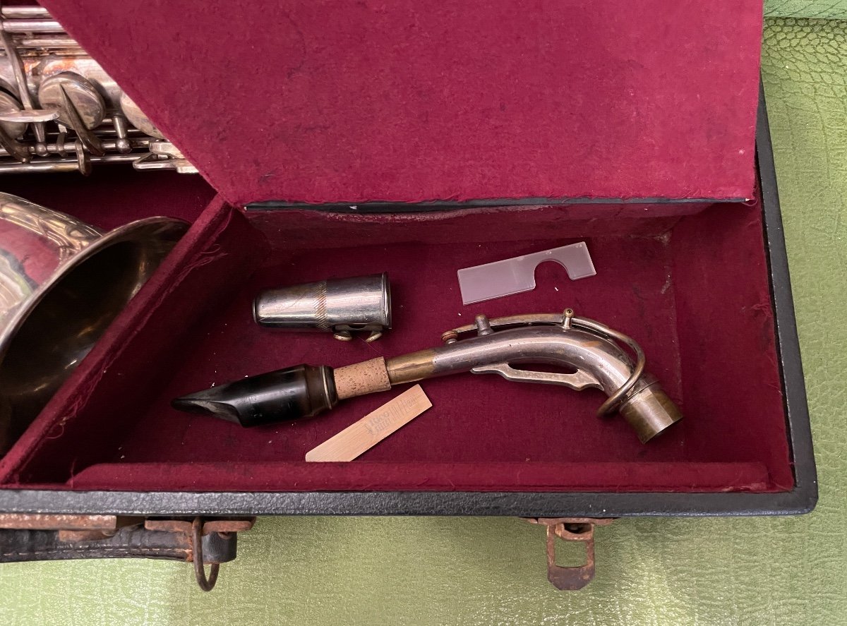 J.gras - Alto Saxophone In Silver Metal, Liberator Model, In Its Original Suitcase. -photo-7