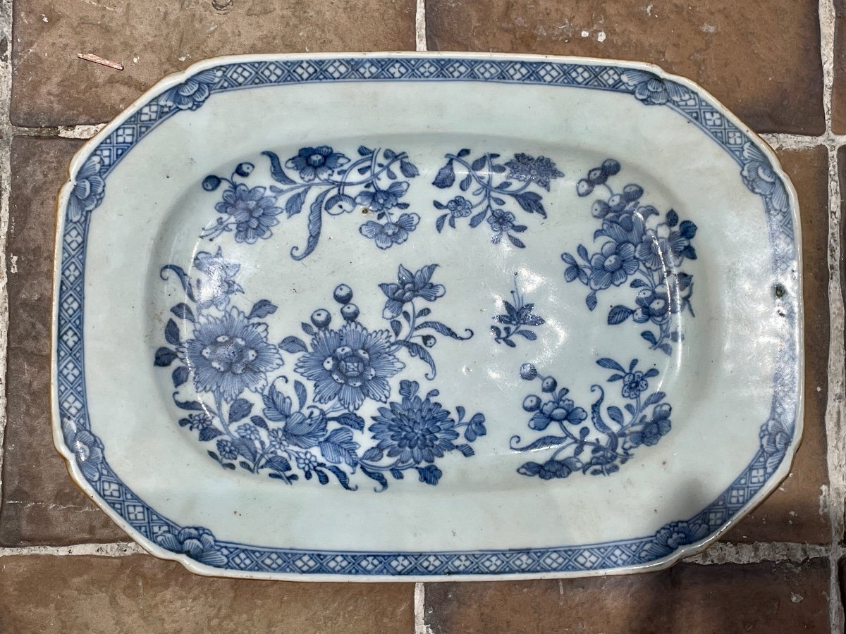 China - Octagonal Porcelain Dish - 19th Century. -photo-3