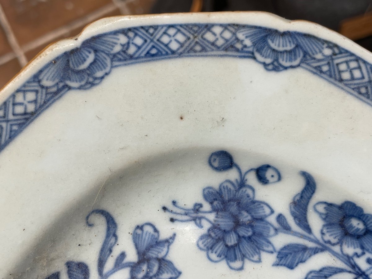 China - Octagonal Porcelain Dish - 19th Century. -photo-4