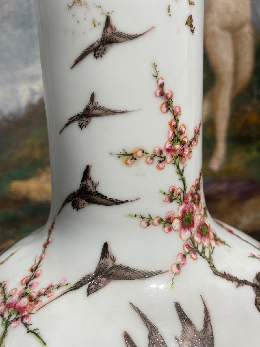 Chine - Vase Balustre à Long Col Orné D’oiseaux Branchés Sur Un Cerisier En Fleur, XIXe Siècle.-photo-2