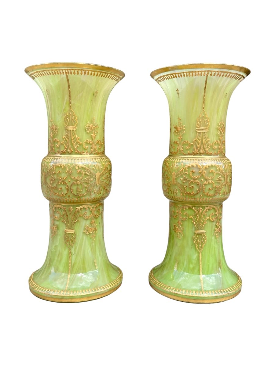 Paire De Vases Cornets En Verre Marmoréen, Napoléon III - Haut. 29,5 Cm.