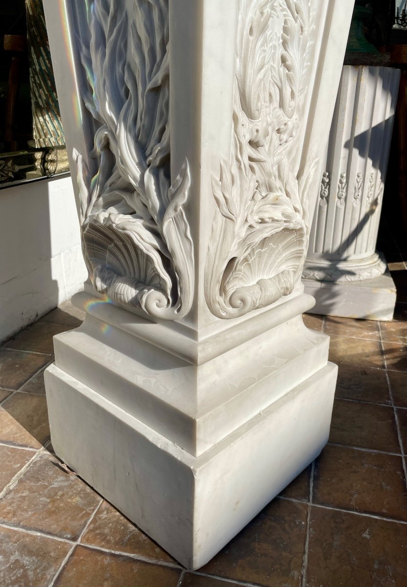 Important Stand, Column, In Finely Carved Carrara Marble - Height: 142 Cm. -photo-3