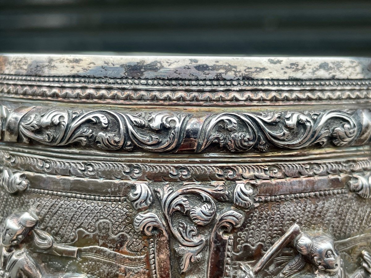 Solid Silver Thabiek Bowl Decorated With Scenes From The Ramayana - Burma, 19th Century. -photo-5