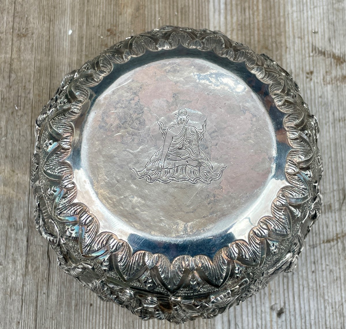 Solid Silver Thabiek Bowl Decorated With Scenes From The Ramayana - Burma, 19th Century. -photo-7