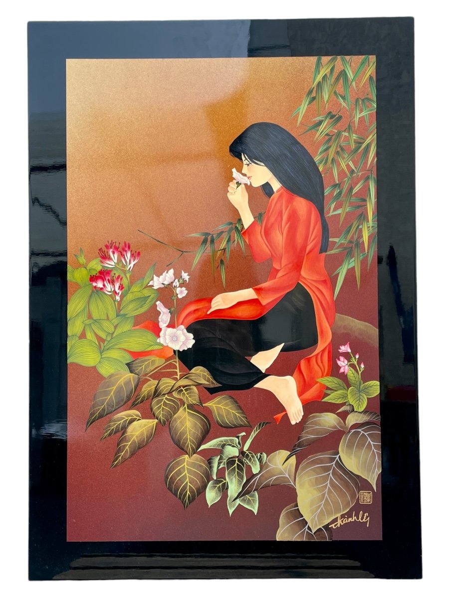 Thanh Ley 款 三鱼漆屏, Young Woman Smelling The Fragrance Of A Flower, Lacquer On Panel. -photo-3