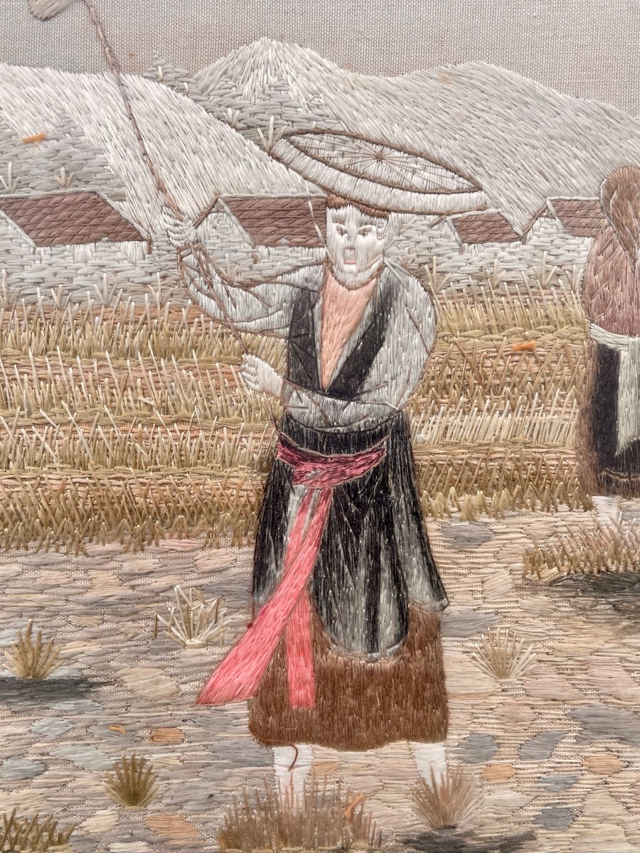 Indochina, Vietnam (20th Century) - Work In The Rice Fields - Needlework On Silk - L. 64 Cm.-photo-2