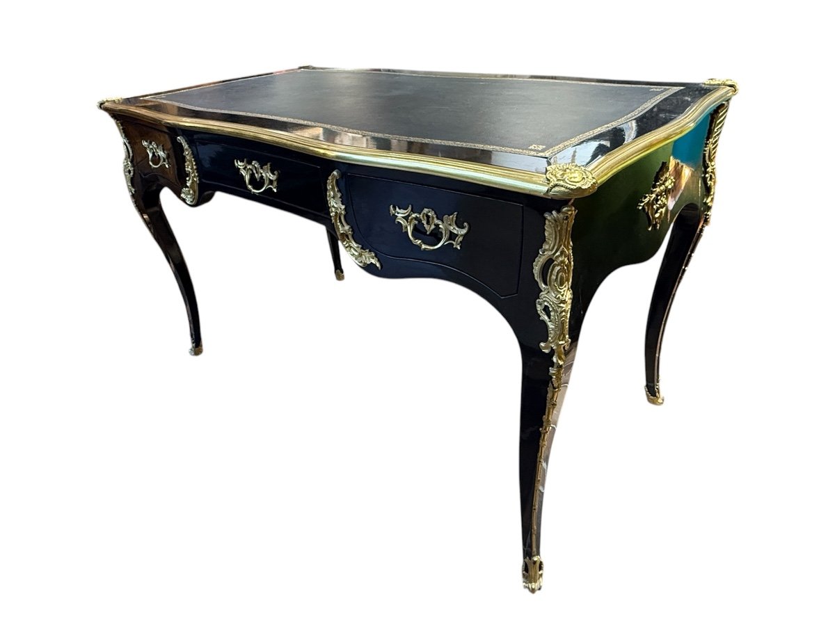 Important Louis XV Style Black Lacquered Wood Flat Desk - Width: 127 Cm. -photo-2