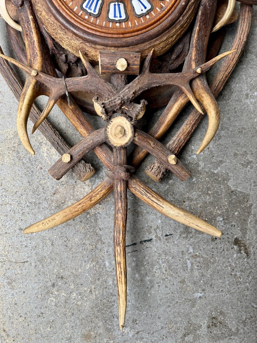 Black Forest Wall Clock In Polychrome Carved Wood And Deer Antlers - Height: 107 -photo-4