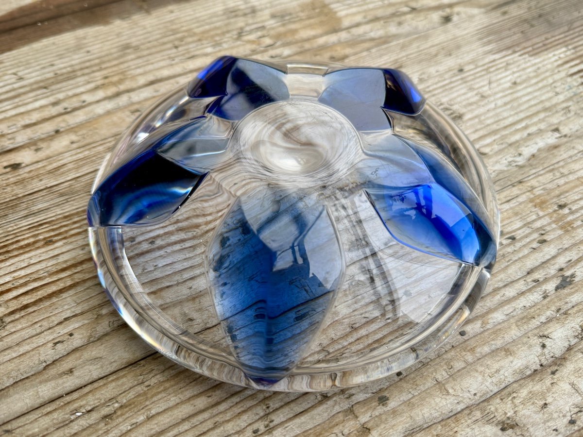 Lalique France - Ashtray Model "cap Ferrart" In Crystal - Diam.: 18 Cm. -photo-1