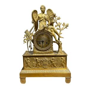 Pendulum Of Love And Psyche In Chiseled And Gilded Bronze - Restoration Period.