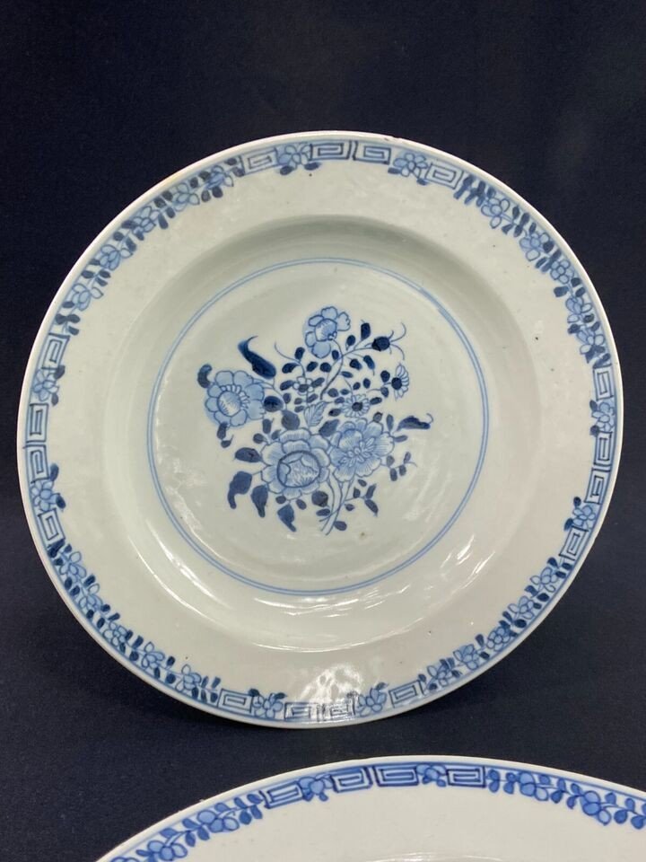 Paire d'Assiettes XVIIIe En Porcelaine Compagnie Des Indes Extrême-orient Chine-photo-2