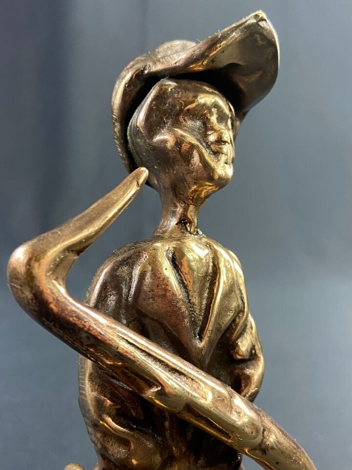 Sculpted Subject Of A Young Musician Saxophone In Bronze Signed Yves Lohé-photo-5