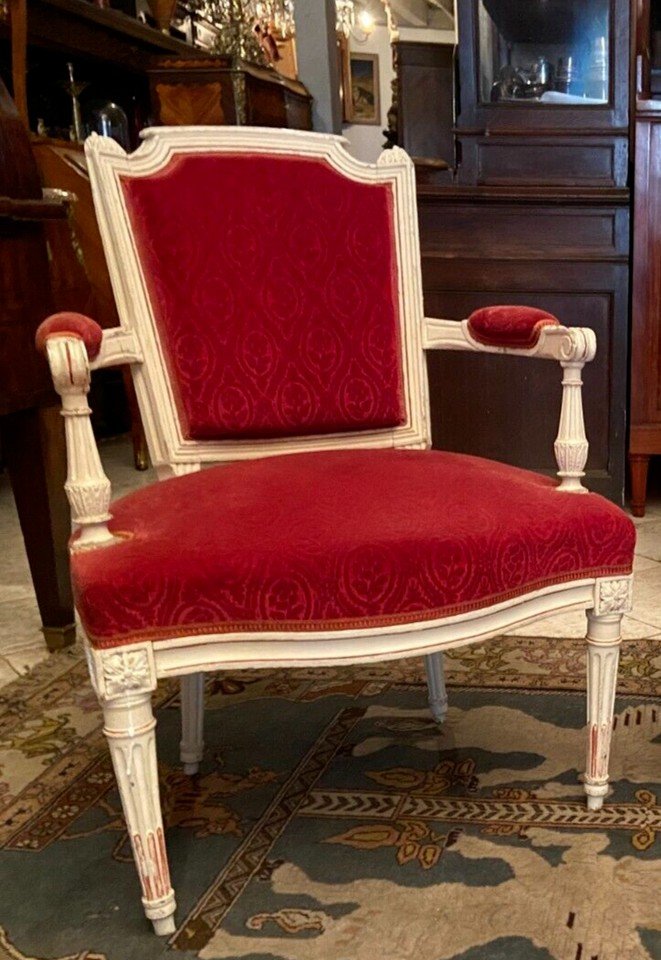 Louis XVI Cabriolet Armchair From The 18th Century-photo-4