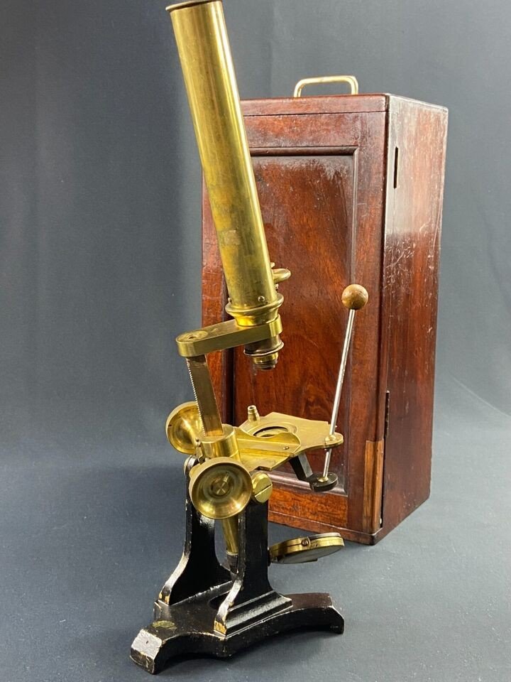 Large 19th Century Brass Microscope With Its Mahogany Transport Case-photo-2