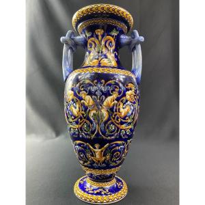 Grand Vase à Anses En Faïence De Gien Décor Renaissance Sur Fond Bleu