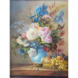 Painting With Golden Wood Frame Oil On Canvas Still Life With Bouquet Of Flowers