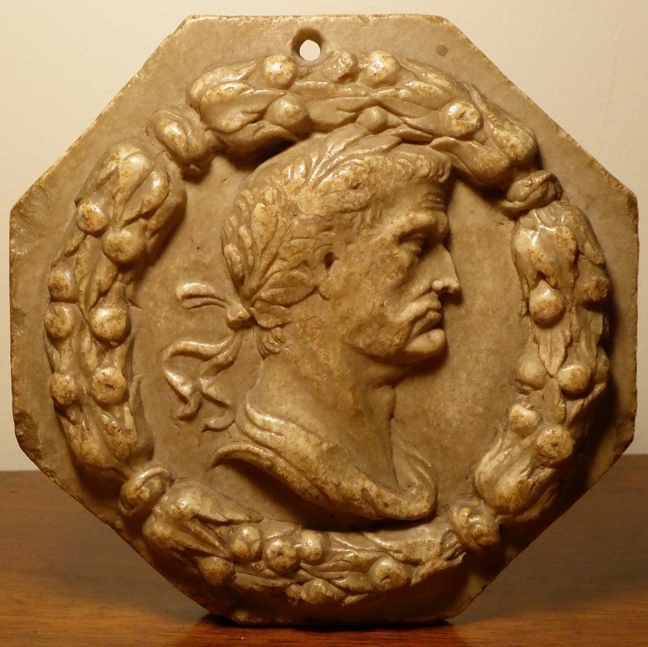 Small 16th Century Marble Relief Representing A Profile Of A Roman Emperor-photo-2