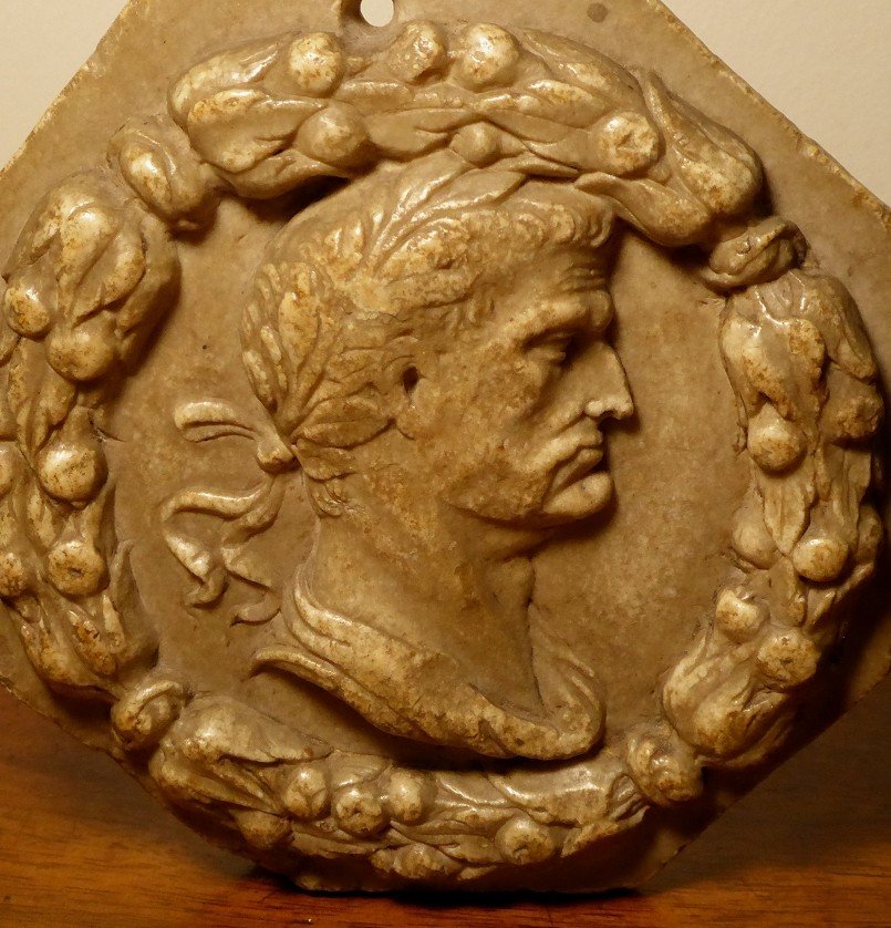 Small 16th Century Marble Relief Representing A Profile Of A Roman Emperor-photo-3