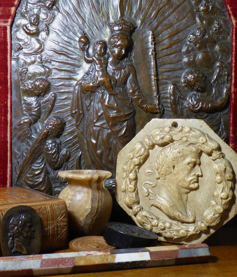 Small 16th Century Marble Relief Representing A Profile Of A Roman Emperor-photo-5