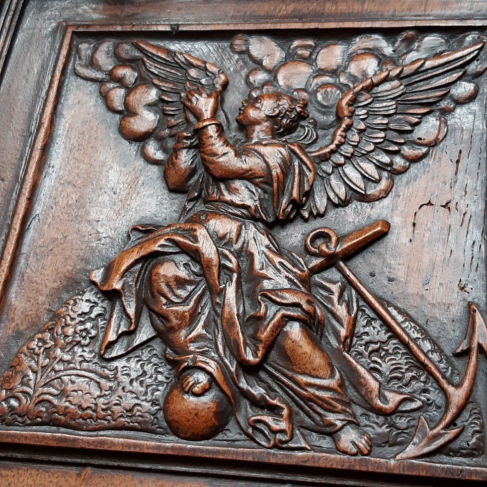 Allegory Of Hope - Carved Walnut Panel C. 1600-photo-4