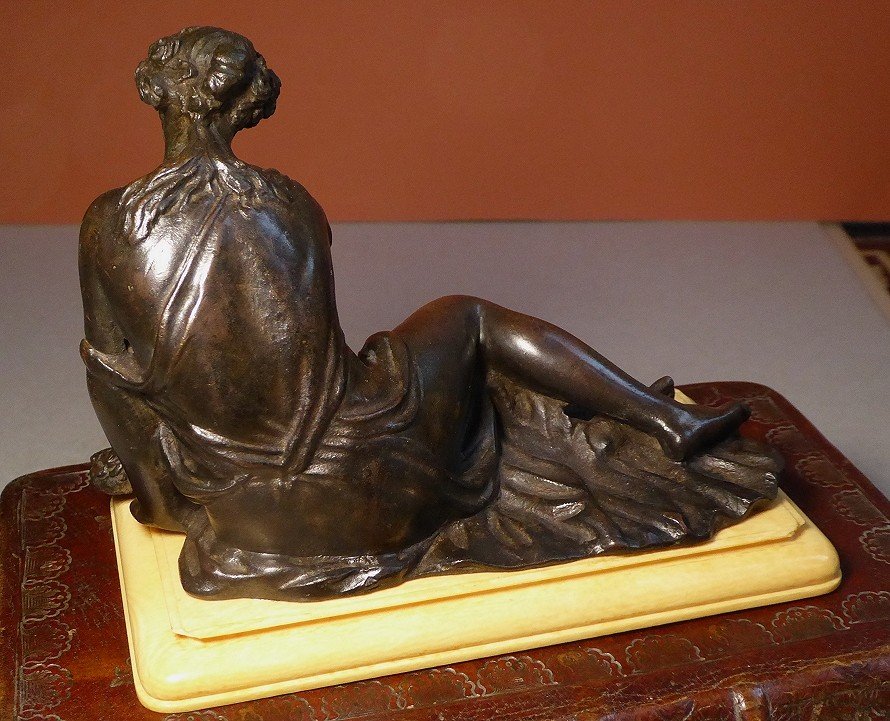 La Nymphe à la Coquille d'après l'Antique - Bronze d'époque XVIIIe Siècle-photo-2