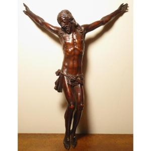 Christ En Buis Sculpté Du XVIIe Siècle