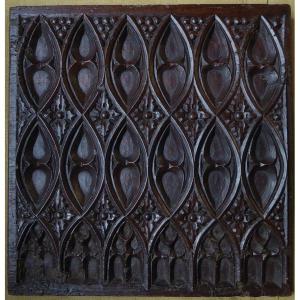 Gothic Panel In Carved Walnut, Late 15th Or Early 16th Century