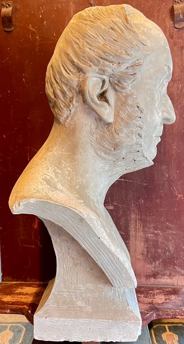 Bust Of A Man - Workshop Plaster -photo-2